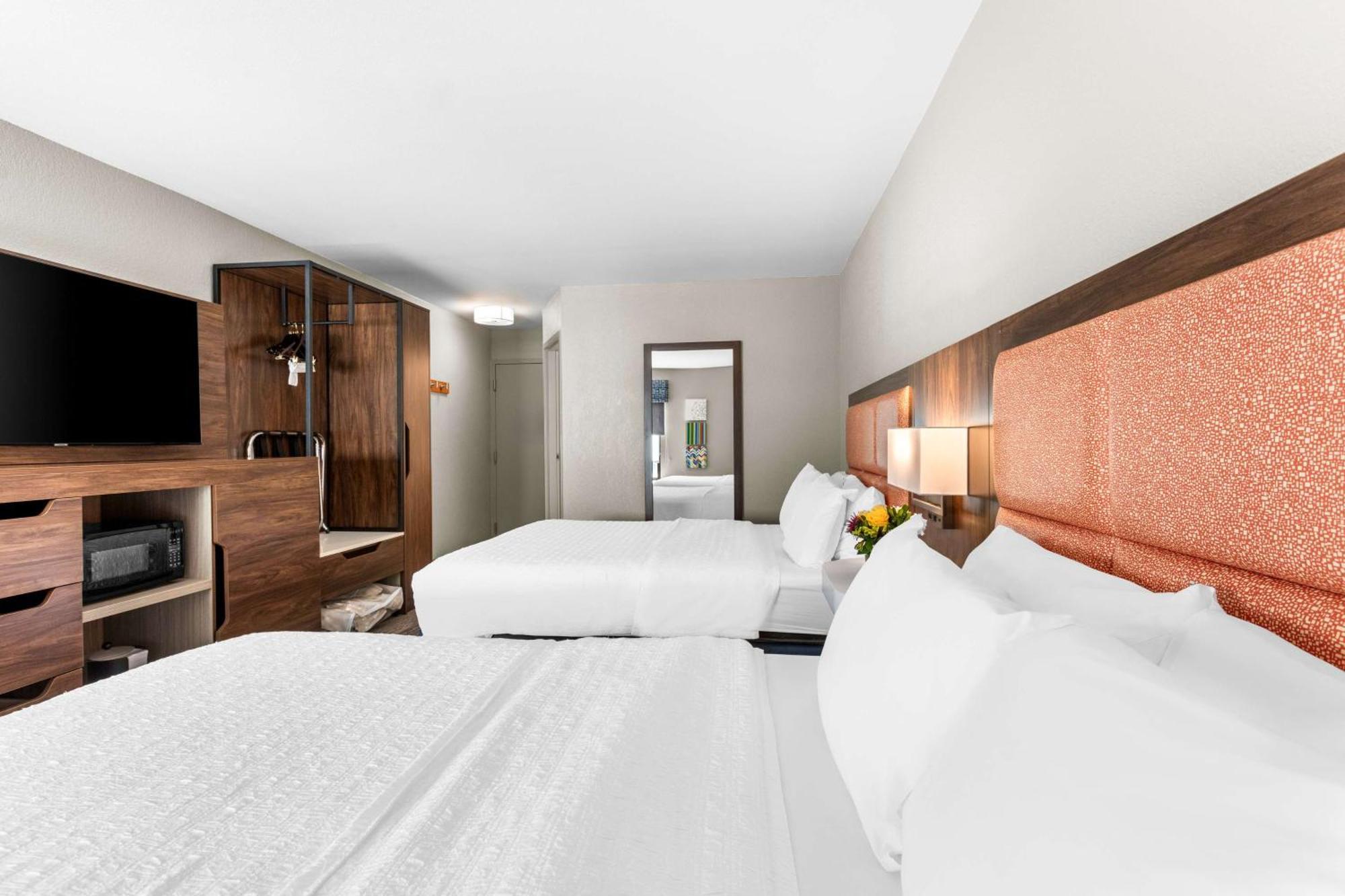 Hotel Hampton Knoxville-airport 3*