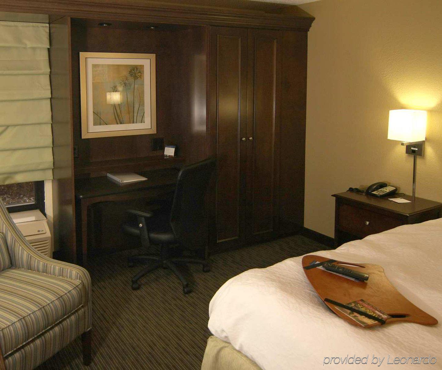 Hampton Knoxville-airport Hotel